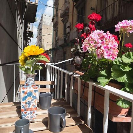 Napoli Centro Apartment A Balcony In The Heart Of Neapel Exterior foto