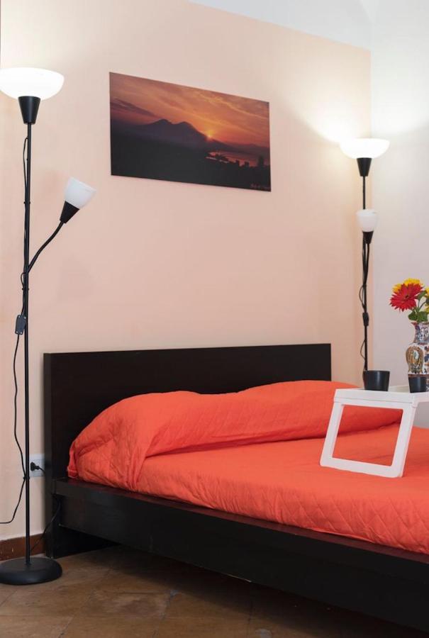 Napoli Centro Apartment A Balcony In The Heart Of Neapel Exterior foto