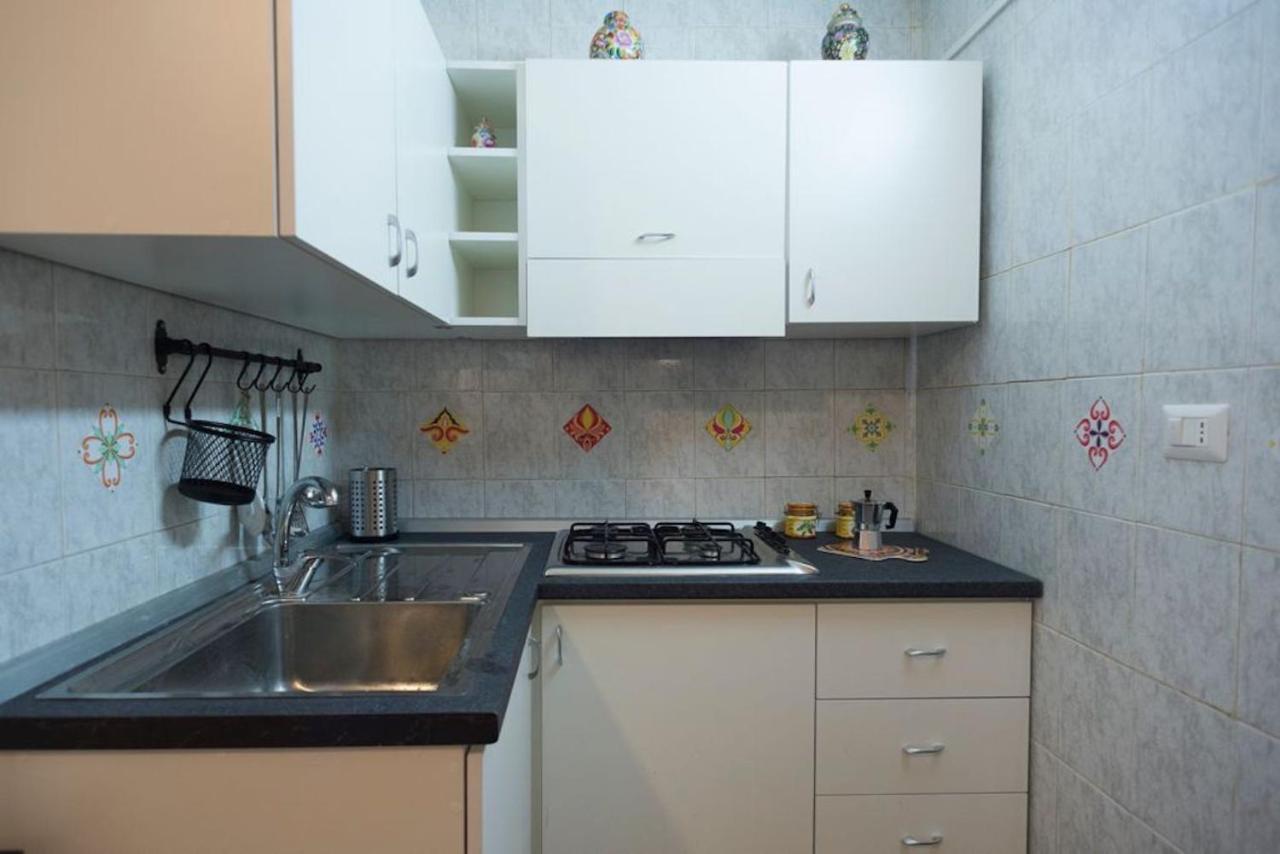 Napoli Centro Apartment A Balcony In The Heart Of Neapel Exterior foto